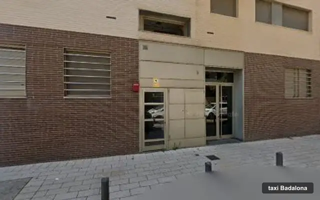 Lino Vilela Sánchez, servicio de taxi en Badalona