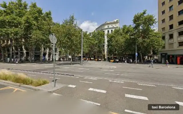 Taxi poble sec / Sr Manolo / taxi van XXL / taxi Barcelona / taxi aeropuerto, servicio de taxi en Barcelona